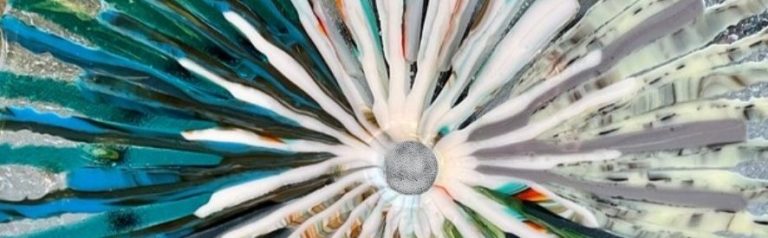 Straßenschild Straßenschild mit dem Wort "Opportunity" und einem Pfeil nach oben vor blauem Himmel.